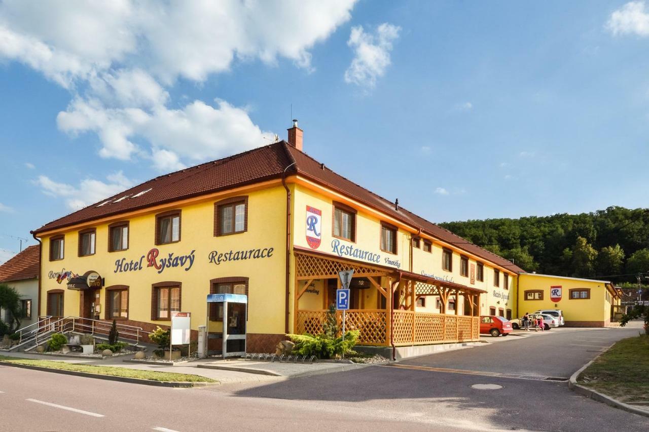 Hotel Rysavy Vémyslice エクステリア 写真